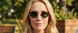 Gucci GG1604S 001 53 Immagine generata
