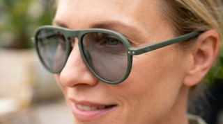 Izipizi Sun #I Kaki Green Immagine generata