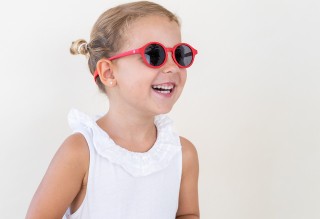 Izipizi Sun Kids+ #D Red (per età 3 - 5 anni) 21964
